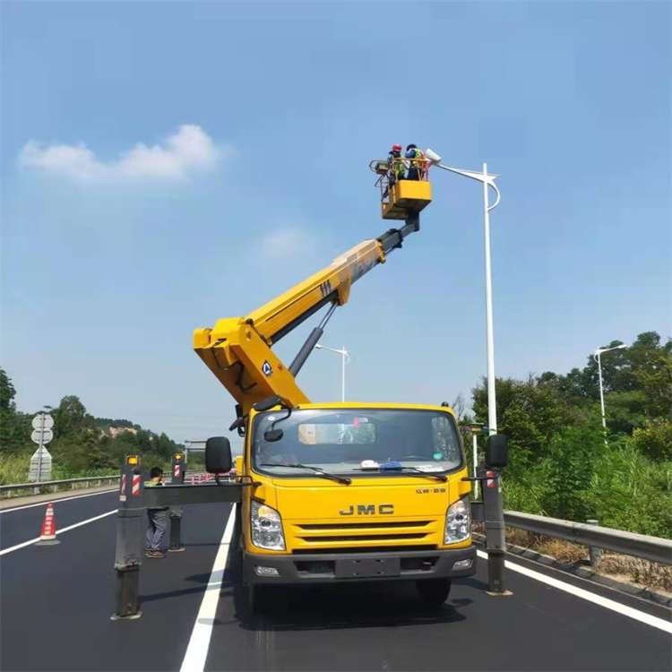掌握大型高空车出租价格:详解市场行情与租赁技巧
